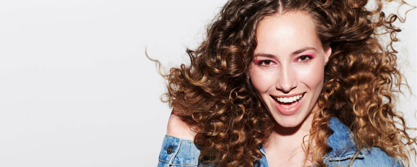 How to Take Care of Curly Hair (White Girl Tips)
